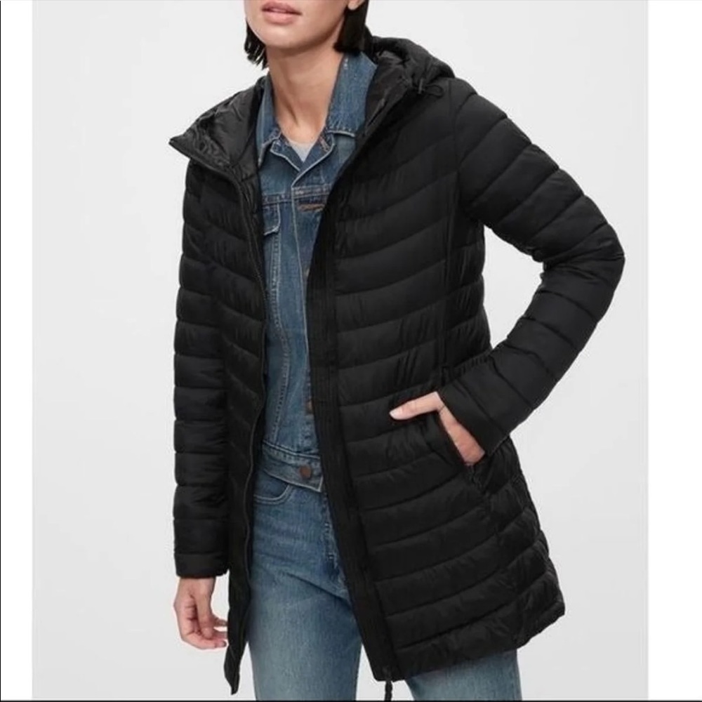 NWOT Gap up cycled puffer jacket